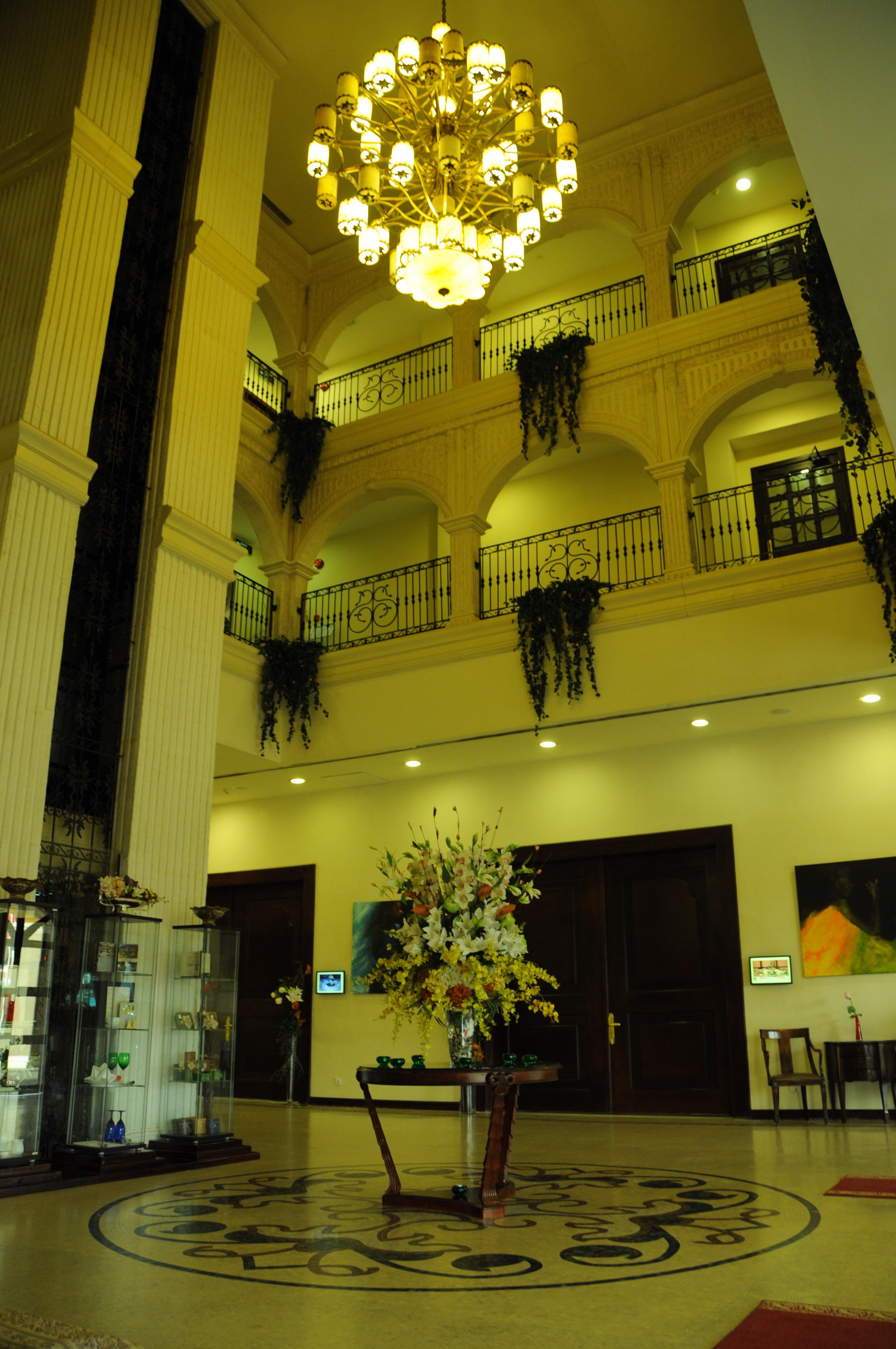 The Convention Center & Royal Suites Hotel Kuwait City Esterno foto