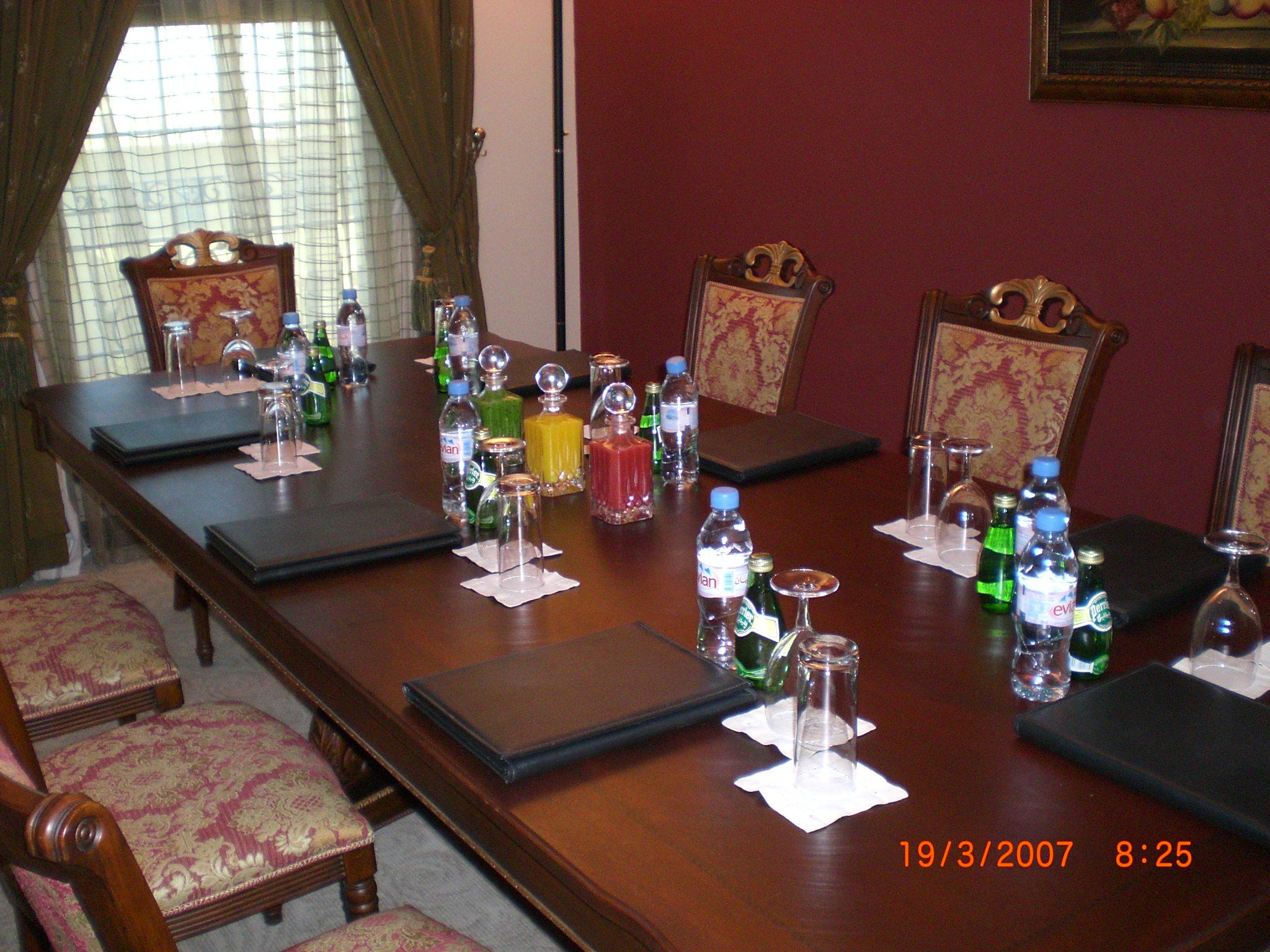 The Convention Center & Royal Suites Hotel Kuwait City Esterno foto