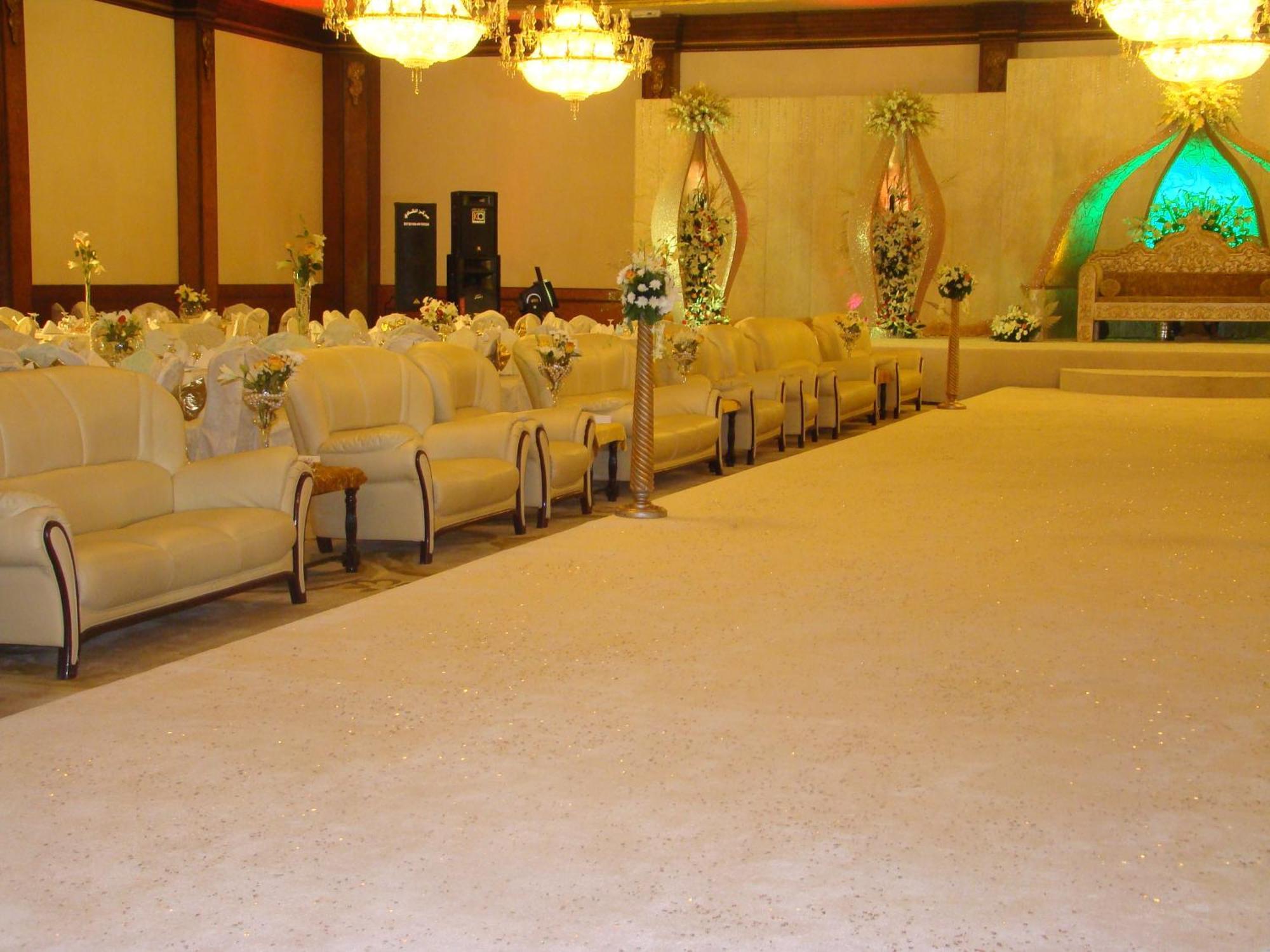 The Convention Center & Royal Suites Hotel Kuwait City Esterno foto