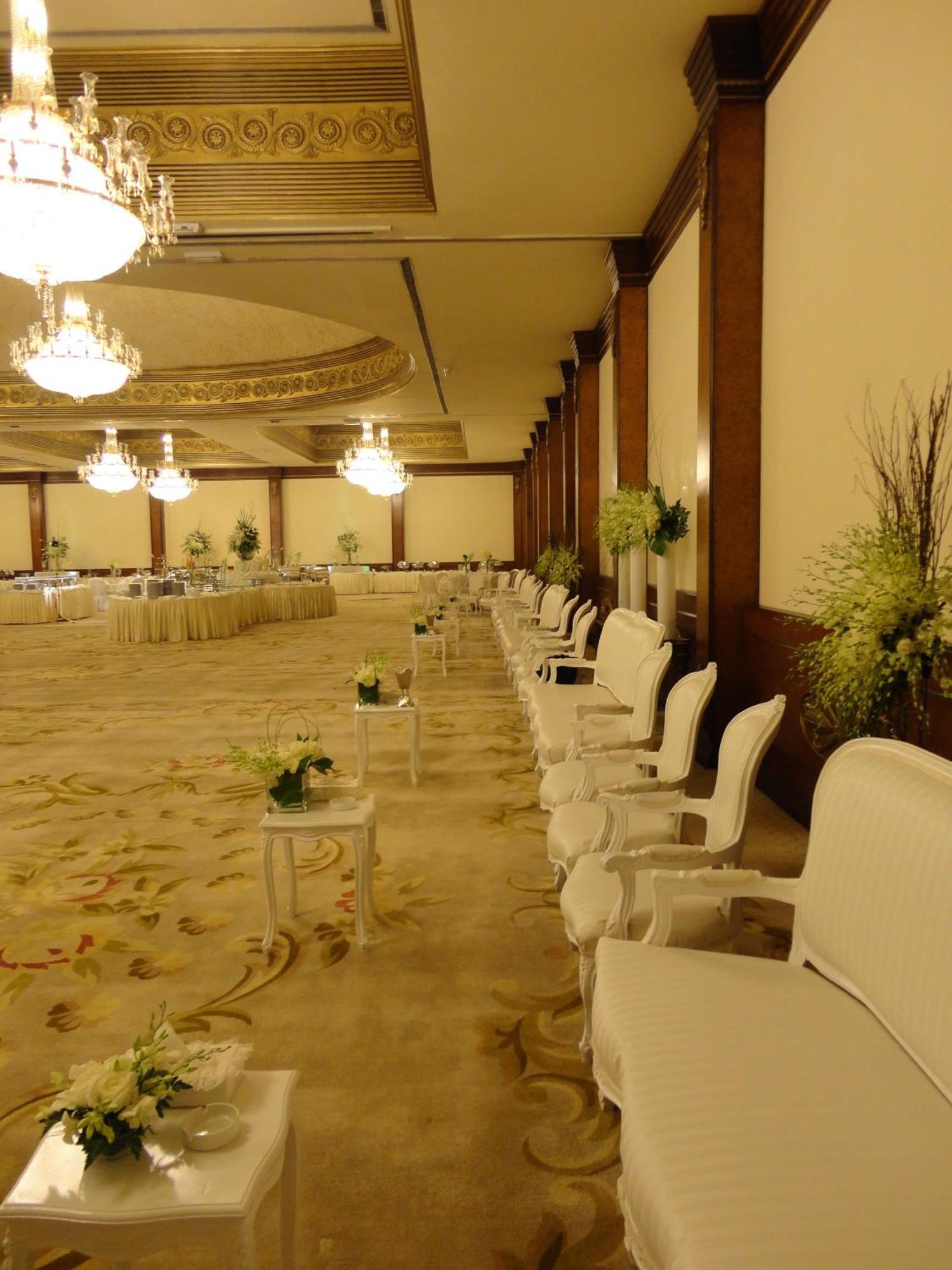The Convention Center & Royal Suites Hotel Kuwait City Esterno foto